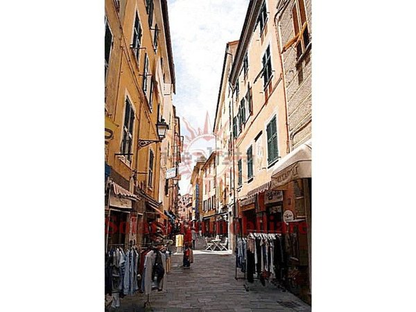 negozio in vendita a Varazze