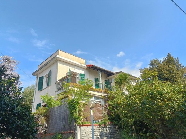appartamento in vendita a Varazze in zona Cantalupo
