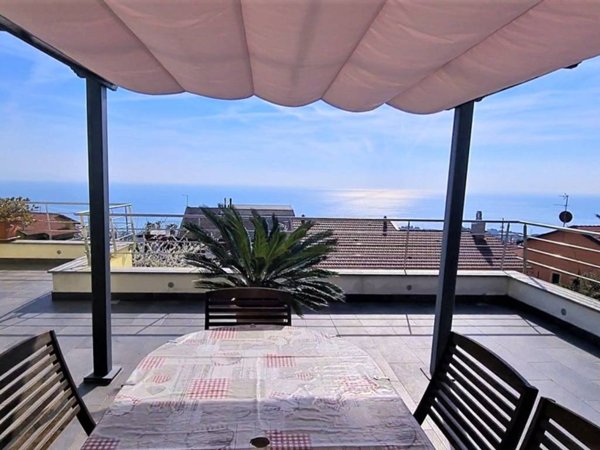 casa indipendente in vendita a Varazze in zona Castagnabuona