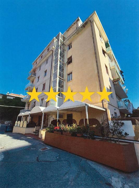 appartamento in vendita a Varazze