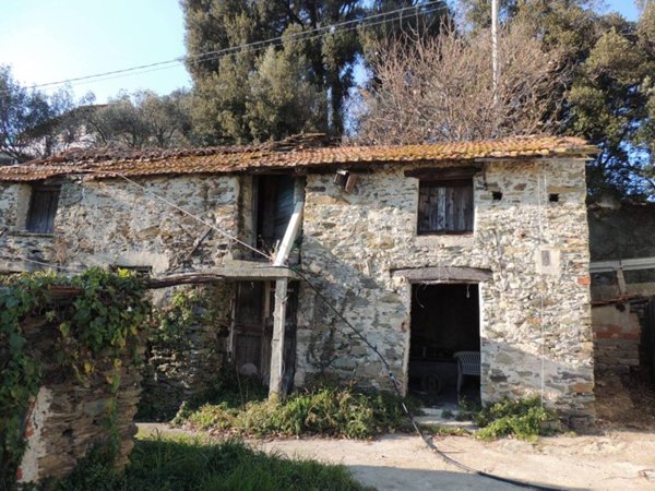 casale in vendita a Varazze in zona Cantalupo