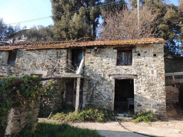 casale in vendita a Varazze in zona Cantalupo