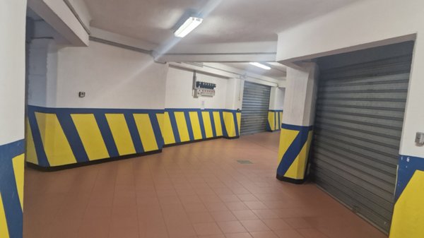 locale di sgombero in vendita a Varazze