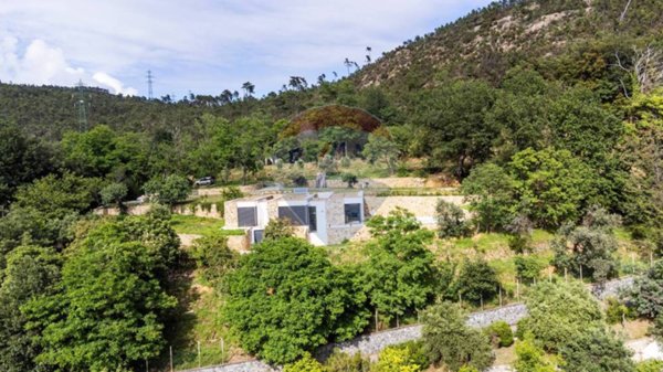 casa indipendente in vendita a Varazze