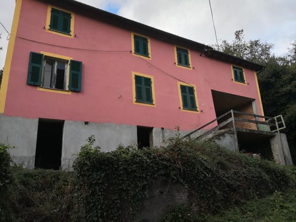 casa indipendente in vendita a Varazze in zona Alpicella