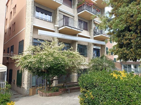 negozio in vendita a Varazze