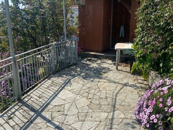appartamento in vendita a Varazze in zona Cantalupo