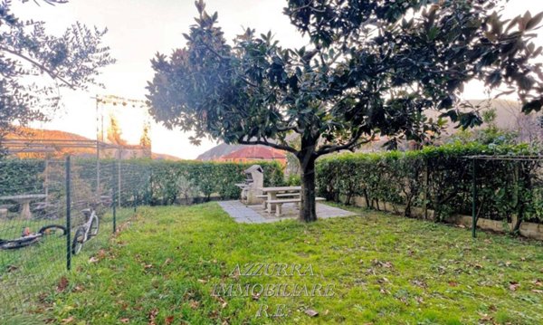 appartamento in vendita a Varazze in zona Pero