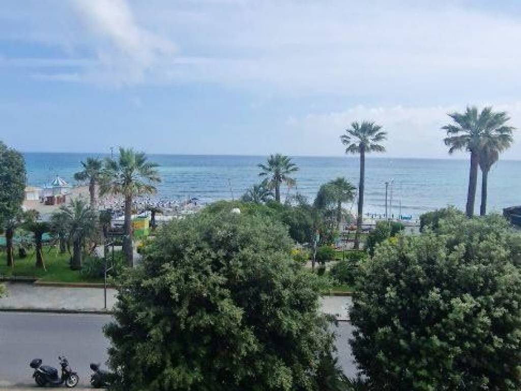 appartamento in vendita a Varazze