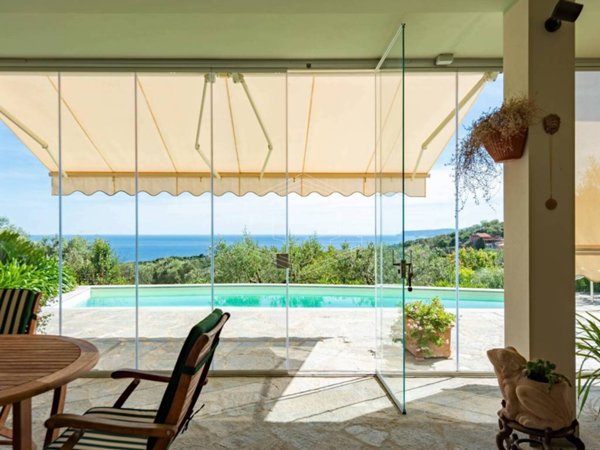 casa indipendente in vendita a Varazze in zona Castagnabuona