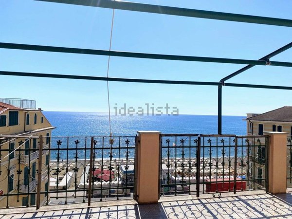 appartamento in vendita a Varazze
