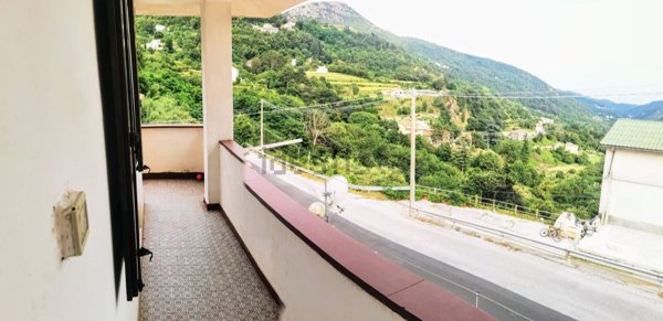 appartamento in vendita a Varazze in zona Alpicella