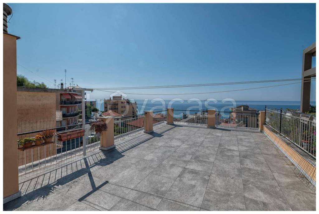 appartamento in vendita a Varazze
