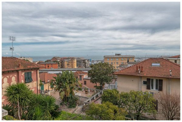 casa indipendente in vendita a Varazze