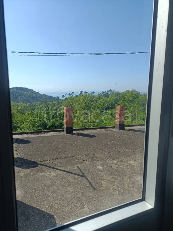 casa semindipendente in vendita a Varazze in zona Faje