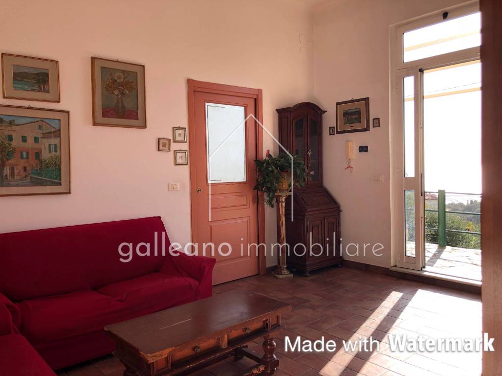 appartamento in vendita a Varazze in zona Castagnabuona