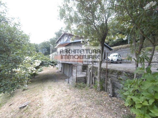 casa indipendente in vendita a Varazze in zona Pero