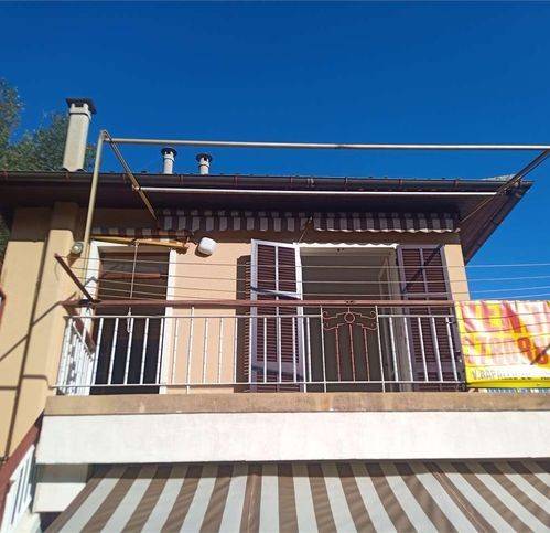 appartamento in vendita a Varazze in zona Castagnabuona
