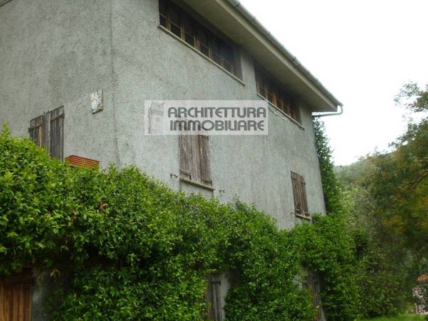 casa indipendente in vendita a Varazze in zona Pero