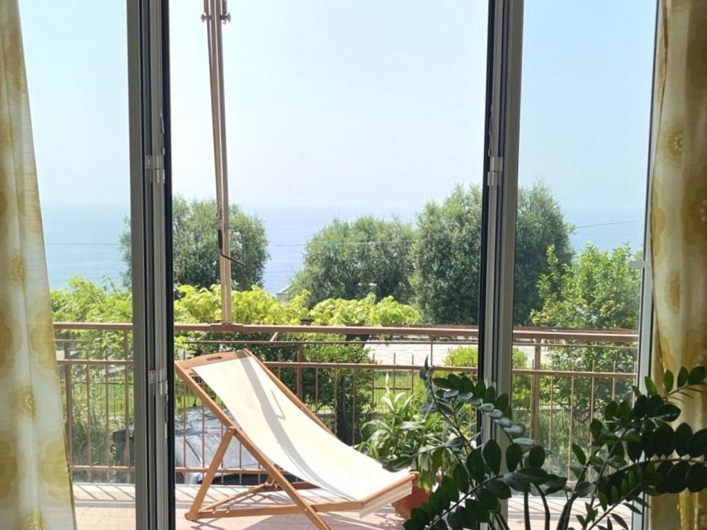 appartamento in vendita a Varazze