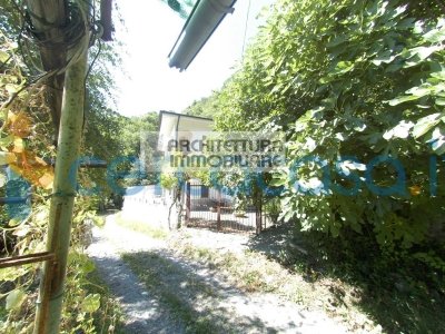 casa indipendente in vendita a Varazze