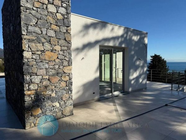 casa indipendente in vendita a Varazze