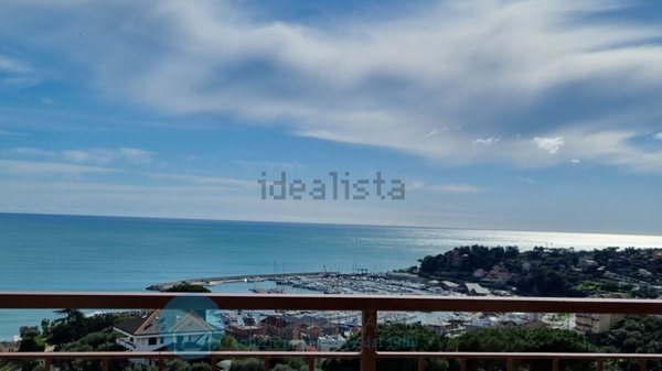 appartamento in vendita a Varazze