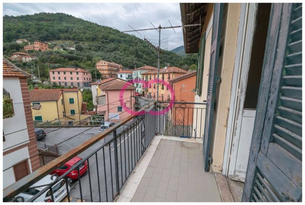 appartamento in vendita a Varazze in zona Pero