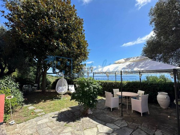 appartamento in vendita a Varazze