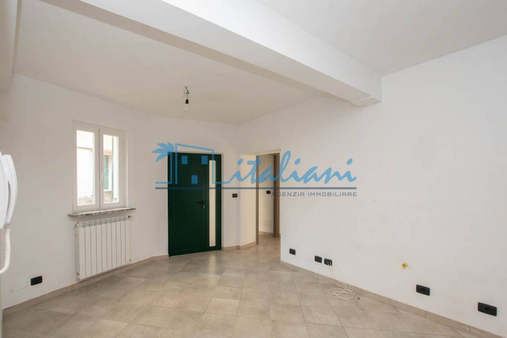 appartamento in vendita a Varazze in zona Casanova
