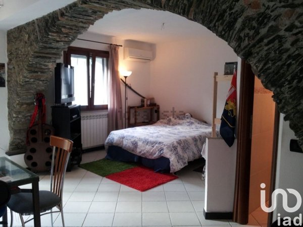 appartamento in vendita a Varazze in zona Pero