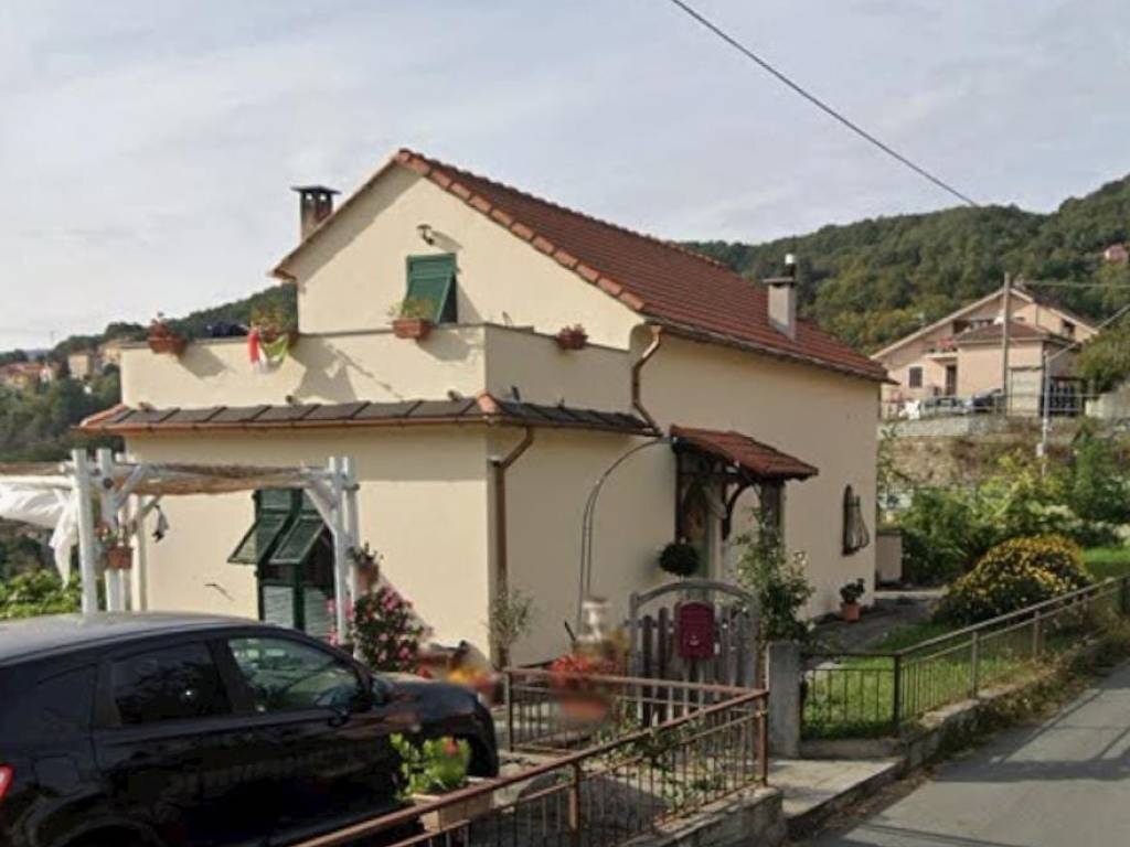 casa indipendente in vendita a Varazze in zona Pero