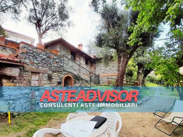 casa indipendente in vendita a Varazze in zona Casanova