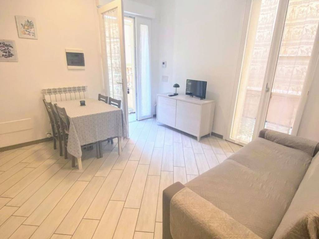 casa indipendente in vendita a Varazze