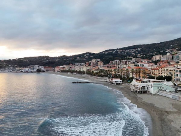 negozio in vendita a Varazze