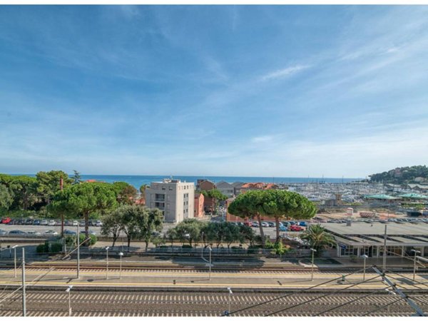 appartamento in vendita a Varazze