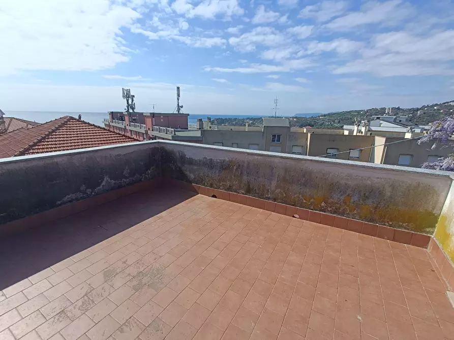 appartamento in vendita a Varazze in zona Cantalupo