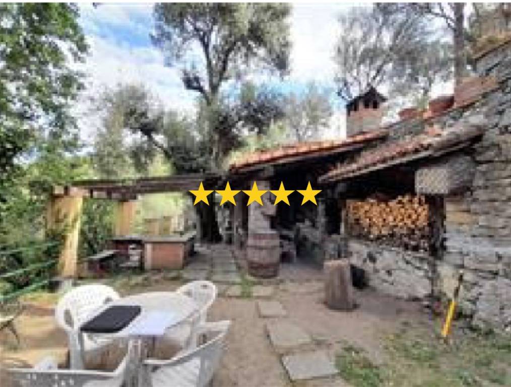 casa indipendente in vendita a Varazze in zona Casanova