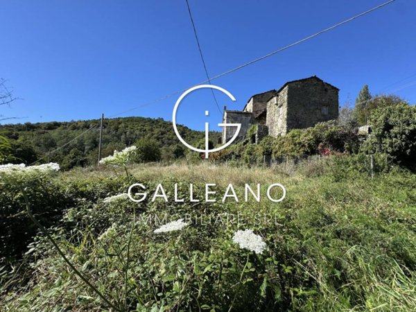 casa indipendente in vendita a Varazze in zona Faje