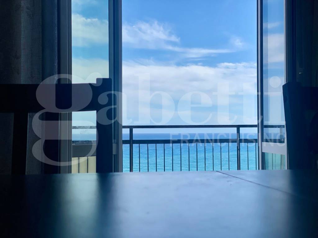 appartamento in vendita a Varazze