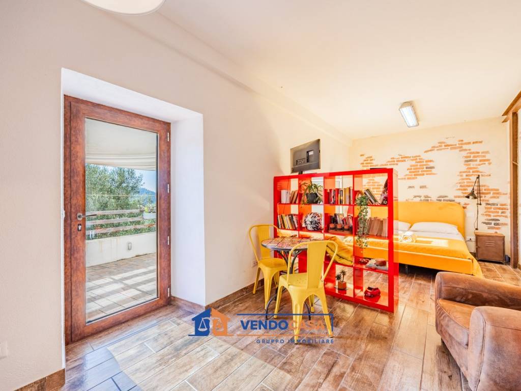 appartamento in vendita a Varazze in zona Casanova