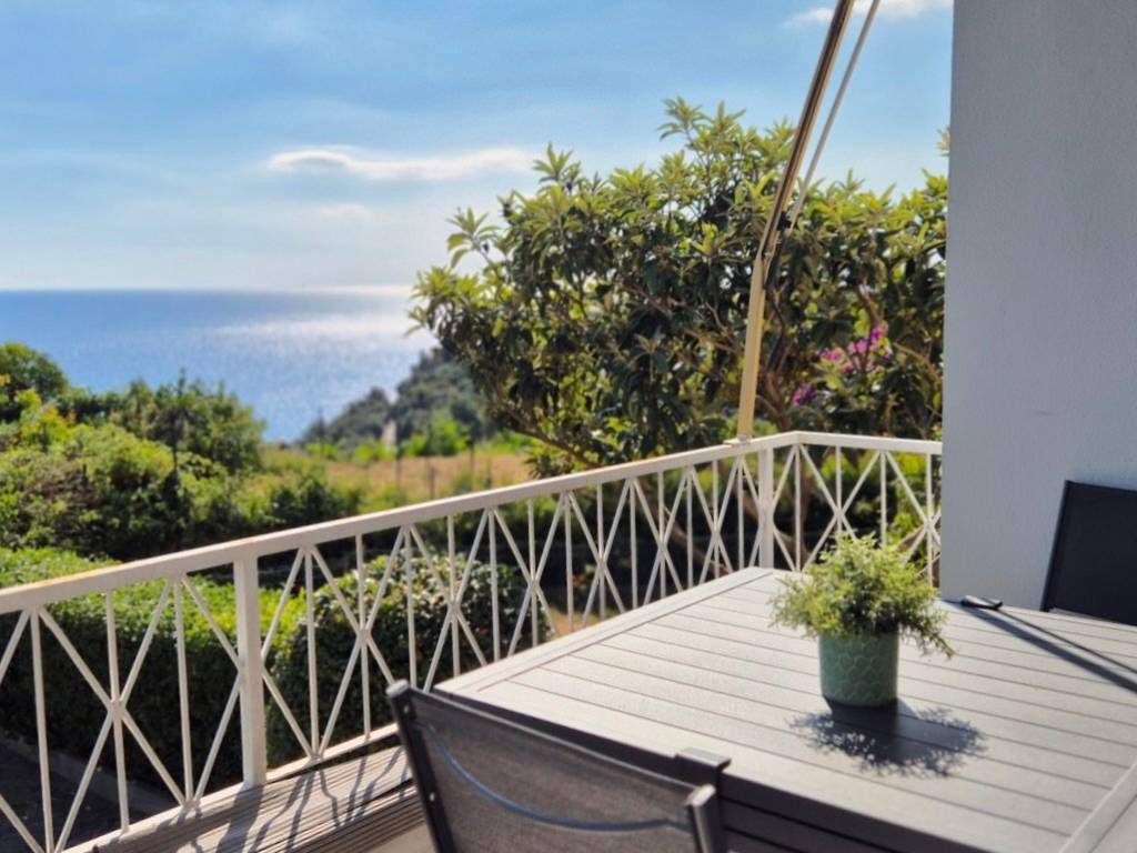 casa indipendente in vendita a Varazze
