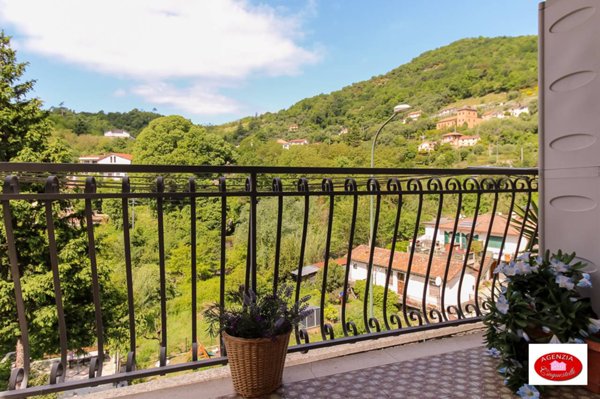 casa indipendente in vendita a Varazze in zona Pero