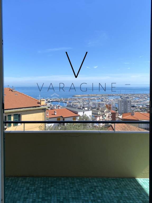 appartamento in vendita a Varazze