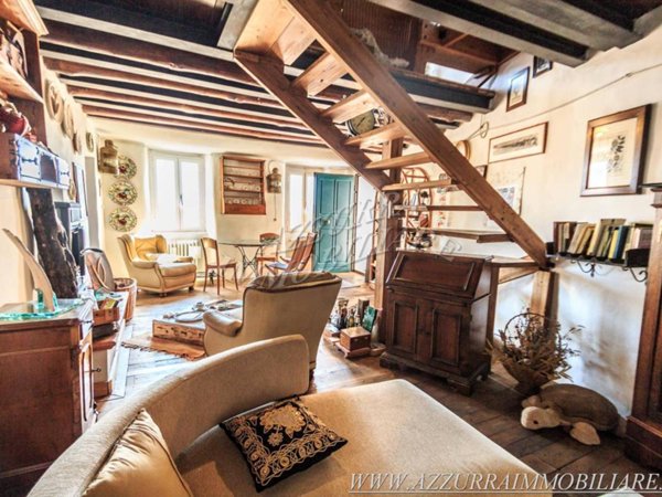 appartamento in vendita a Varazze in zona Pero