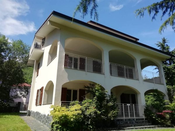 casa indipendente in vendita a Varazze