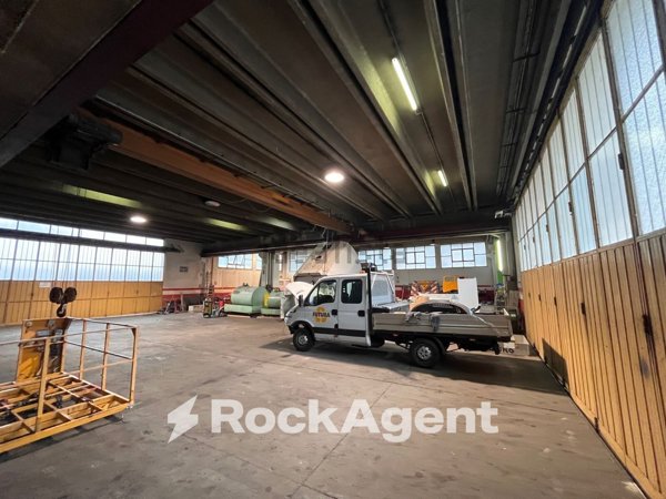 capannone in vendita a Varazze