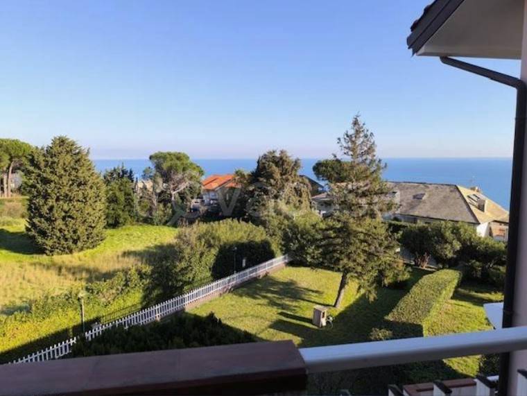 appartamento in vendita a Varazze