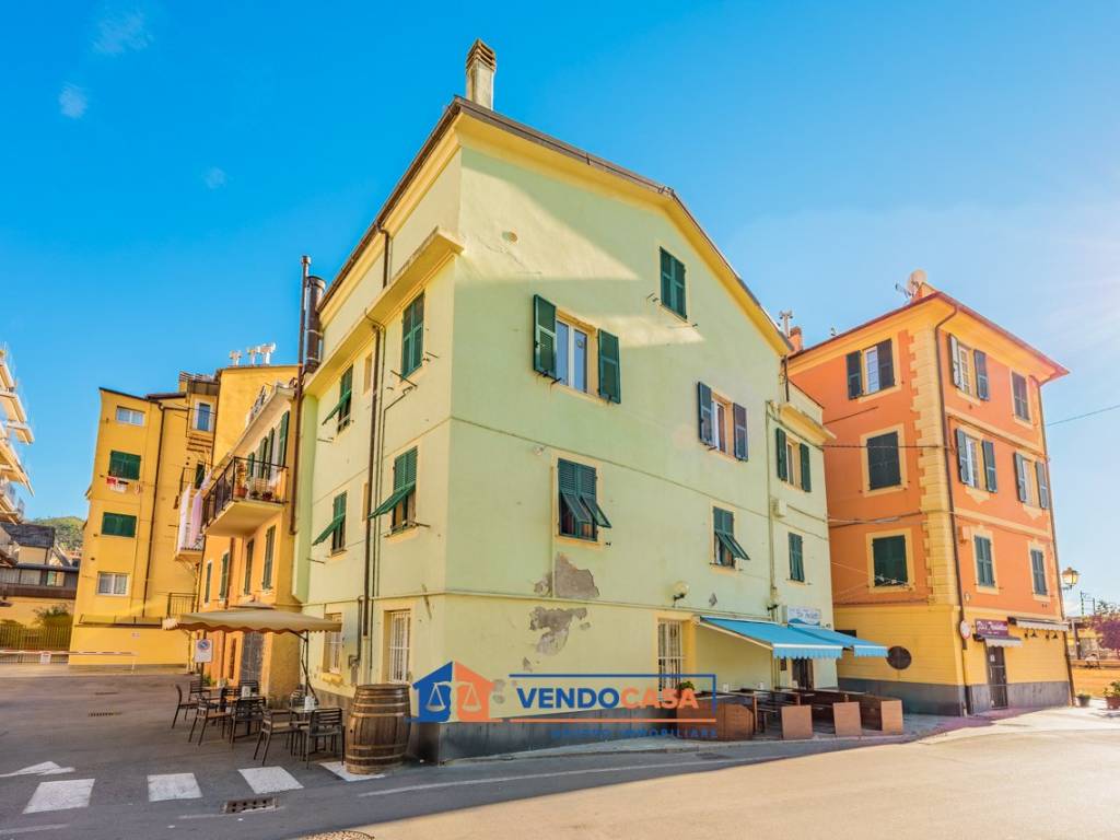 negozio in vendita a Varazze