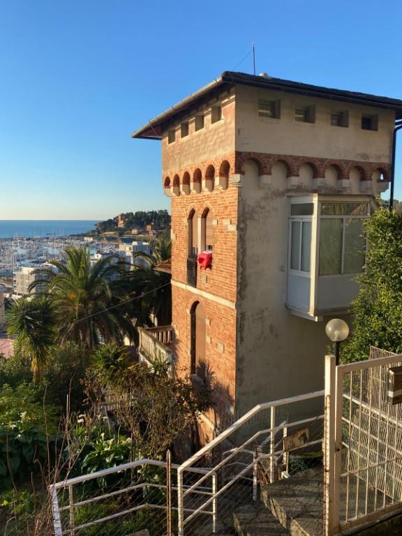 casa indipendente in vendita a Varazze